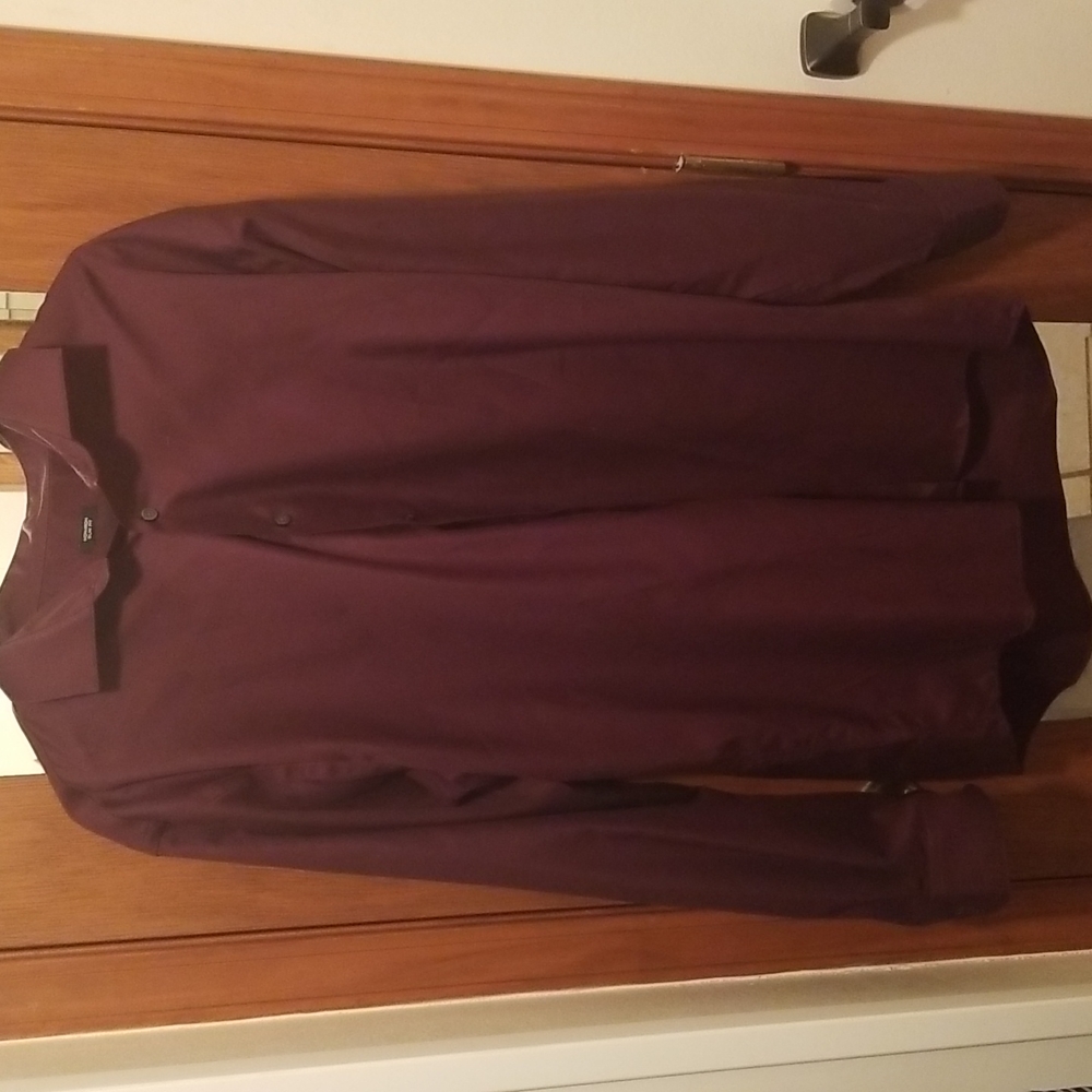 Like new dress shirt